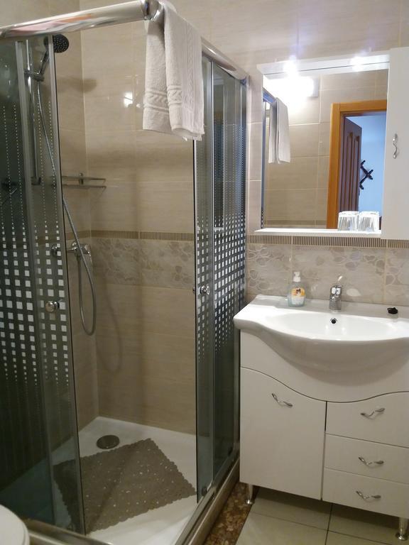 Kaiser Apartman Heviz Exterior photo